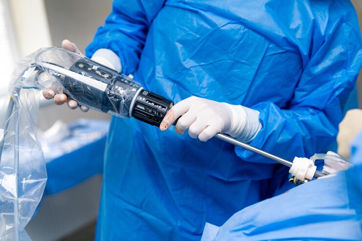 surgeon-mask-with-sterile-instruments-surgery-specialist-working-with-new-technologies_116317-22772